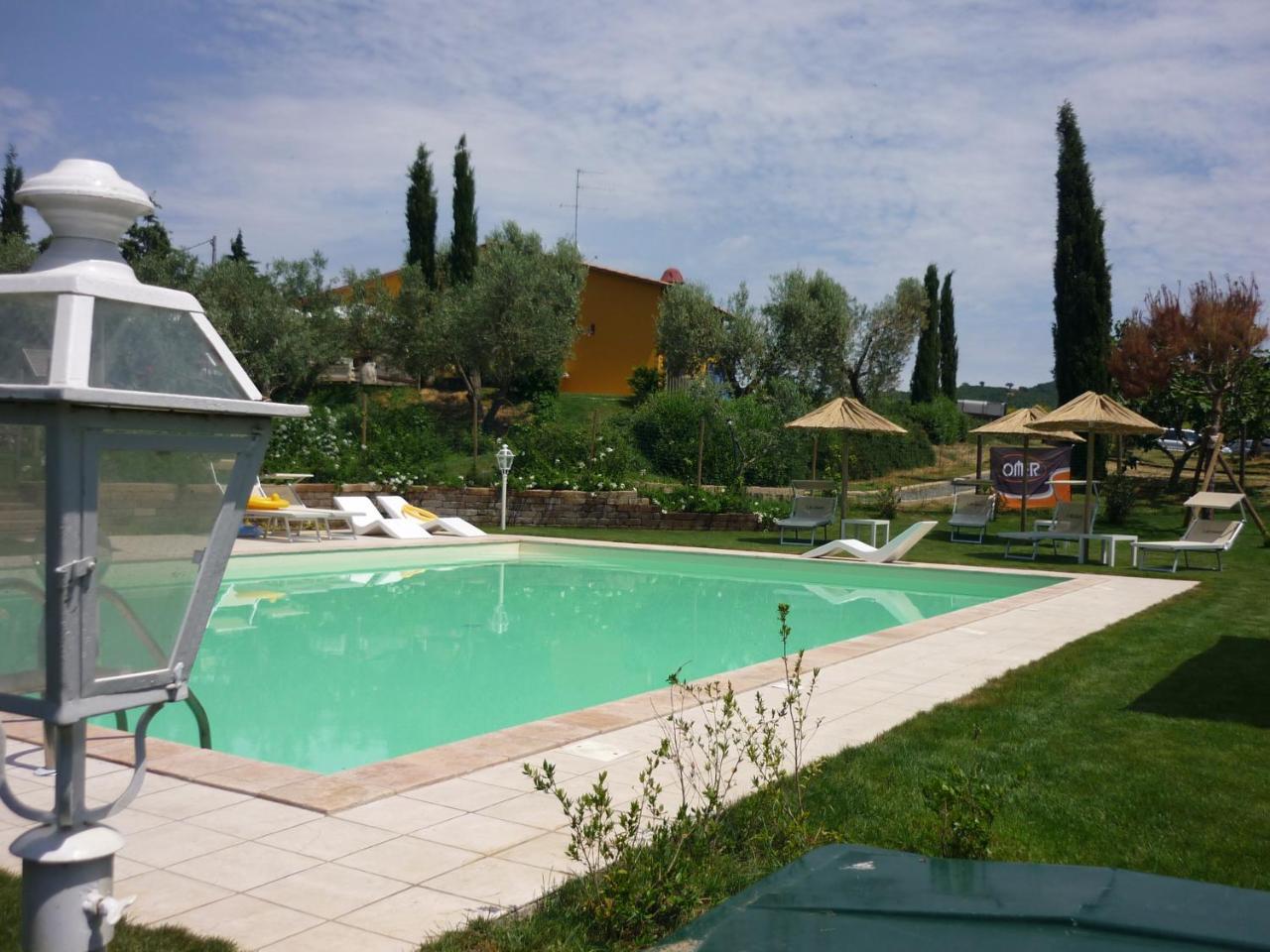 Bio Agriturismo Il Melograno Di Banditella Ristorante Альберезе Екстер'єр фото